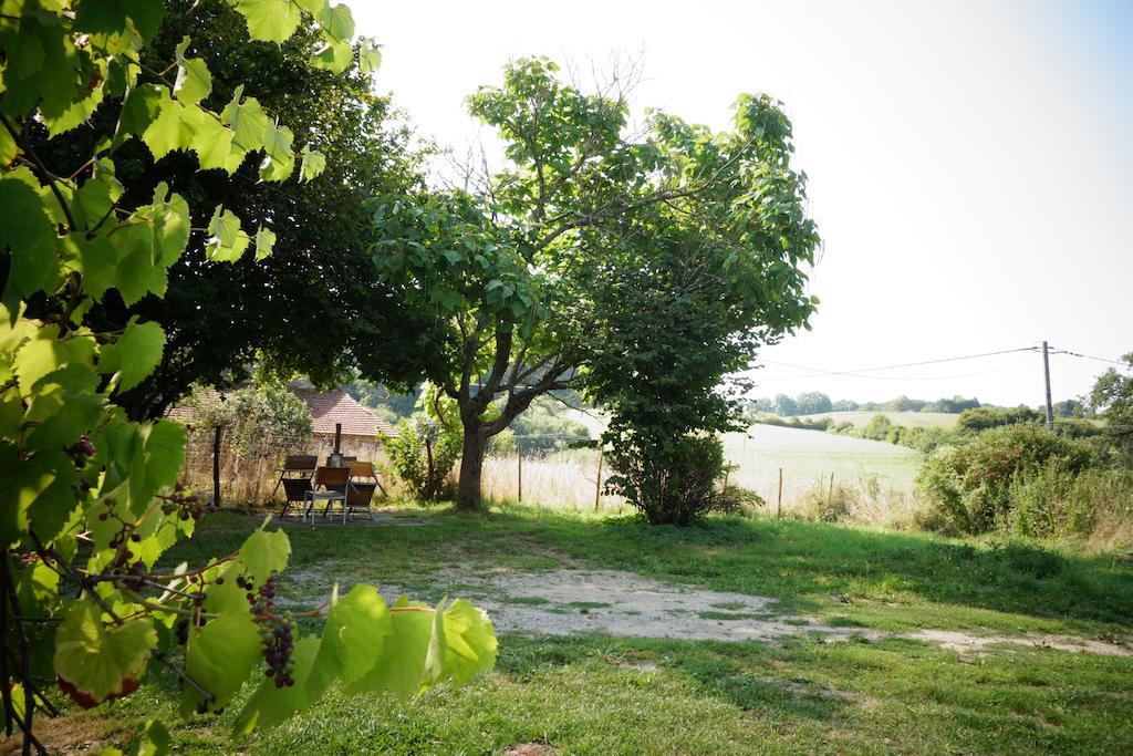 Domaine De Romefort Saint-Léonard-de-Noblat Habitación foto