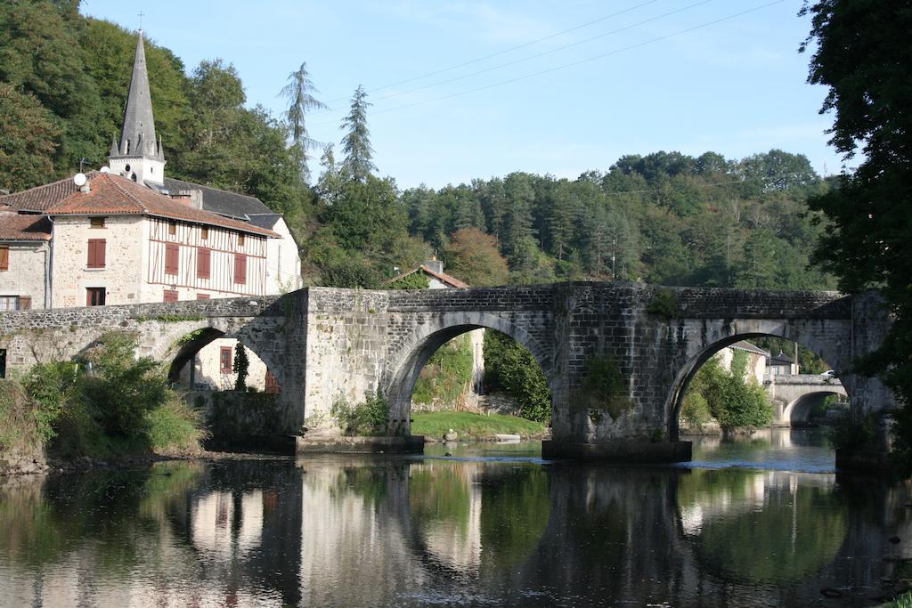 Domaine De Romefort Saint-Léonard-de-Noblat Habitación foto